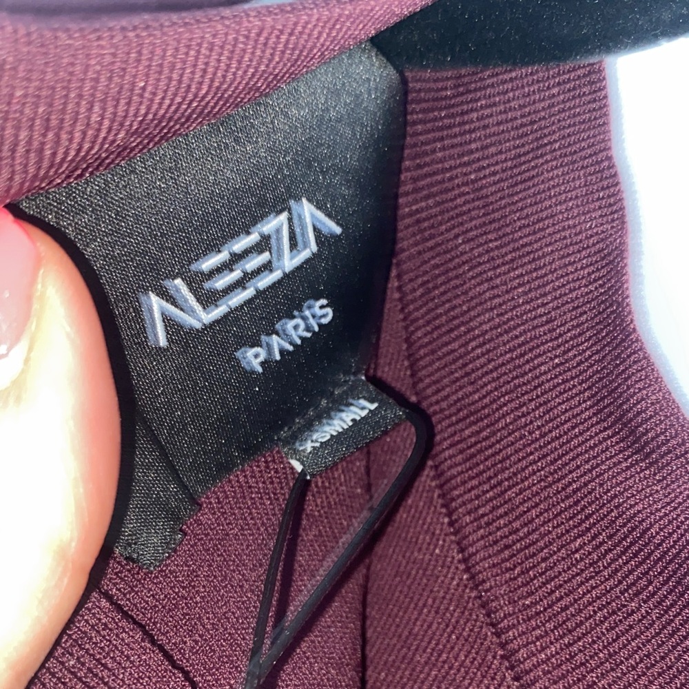 Sequin Bow Burgundy Sweater - Picture 5 of 5